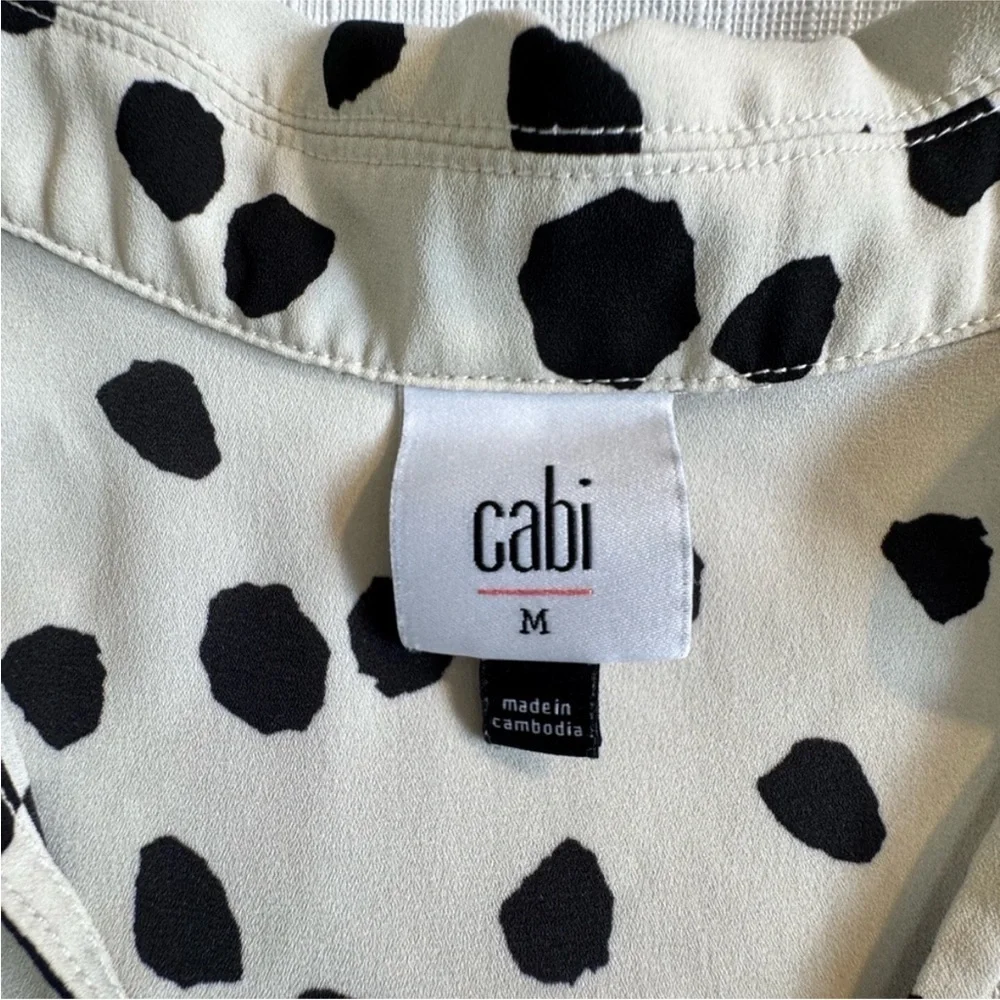 CAbi Black and Brown Sleeveless Notched Collar Blouse - Picture 4 of 7
